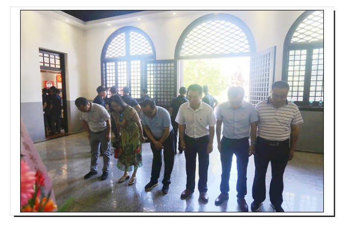 三牛娱乐集团,长沙杀虫剂,长沙光气衍生物,长沙氨基酸保护剂,长沙锂离子电池材料