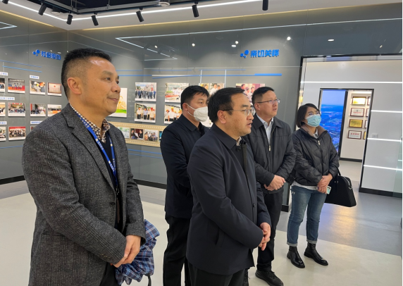 三牛娱乐集团,长沙杀虫剂,长沙光气衍生物,长沙氨基酸保护剂,长沙锂离子电池材料