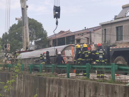 三牛娱乐集团,长沙杀虫剂,长沙光气衍生物,长沙氨基酸保护剂,长沙锂离子电池材料